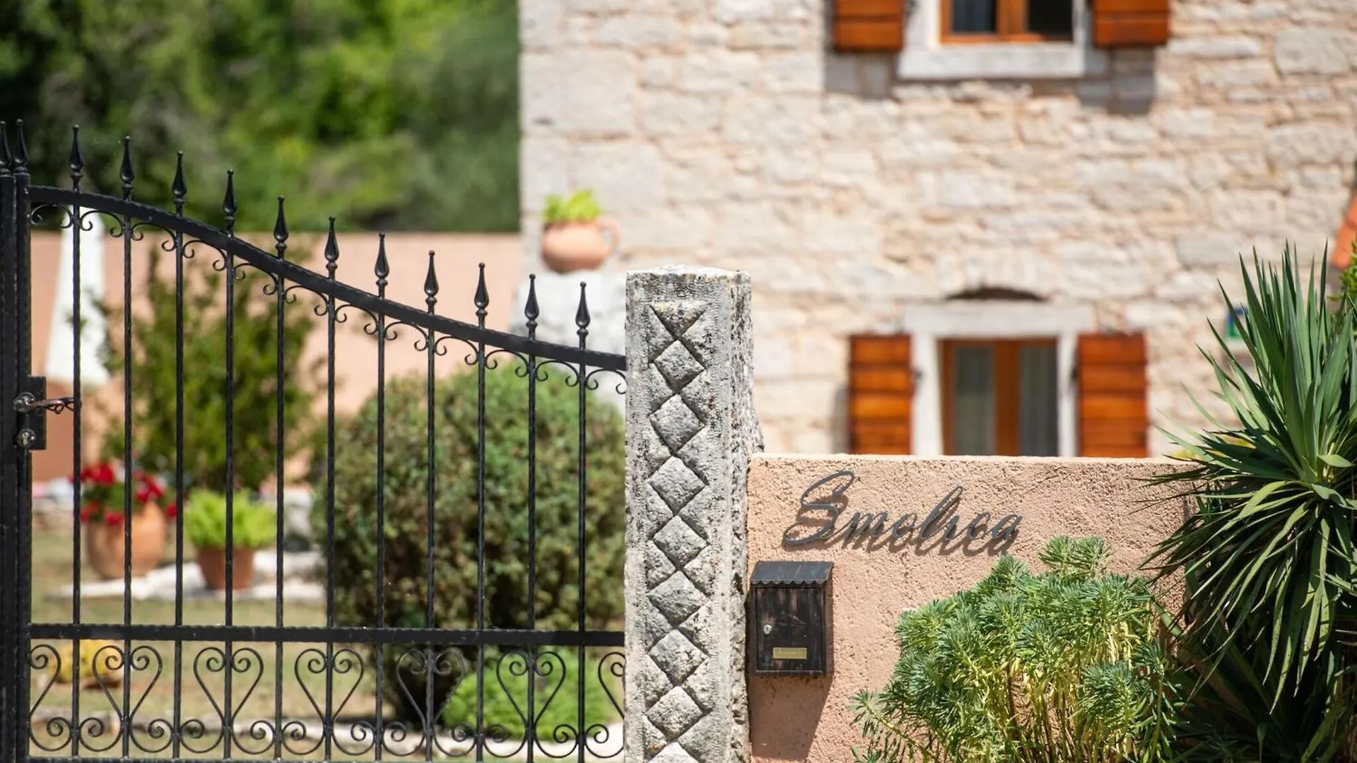 Typical Istrian Villa Casa Smolica With Pool Barban 0*,