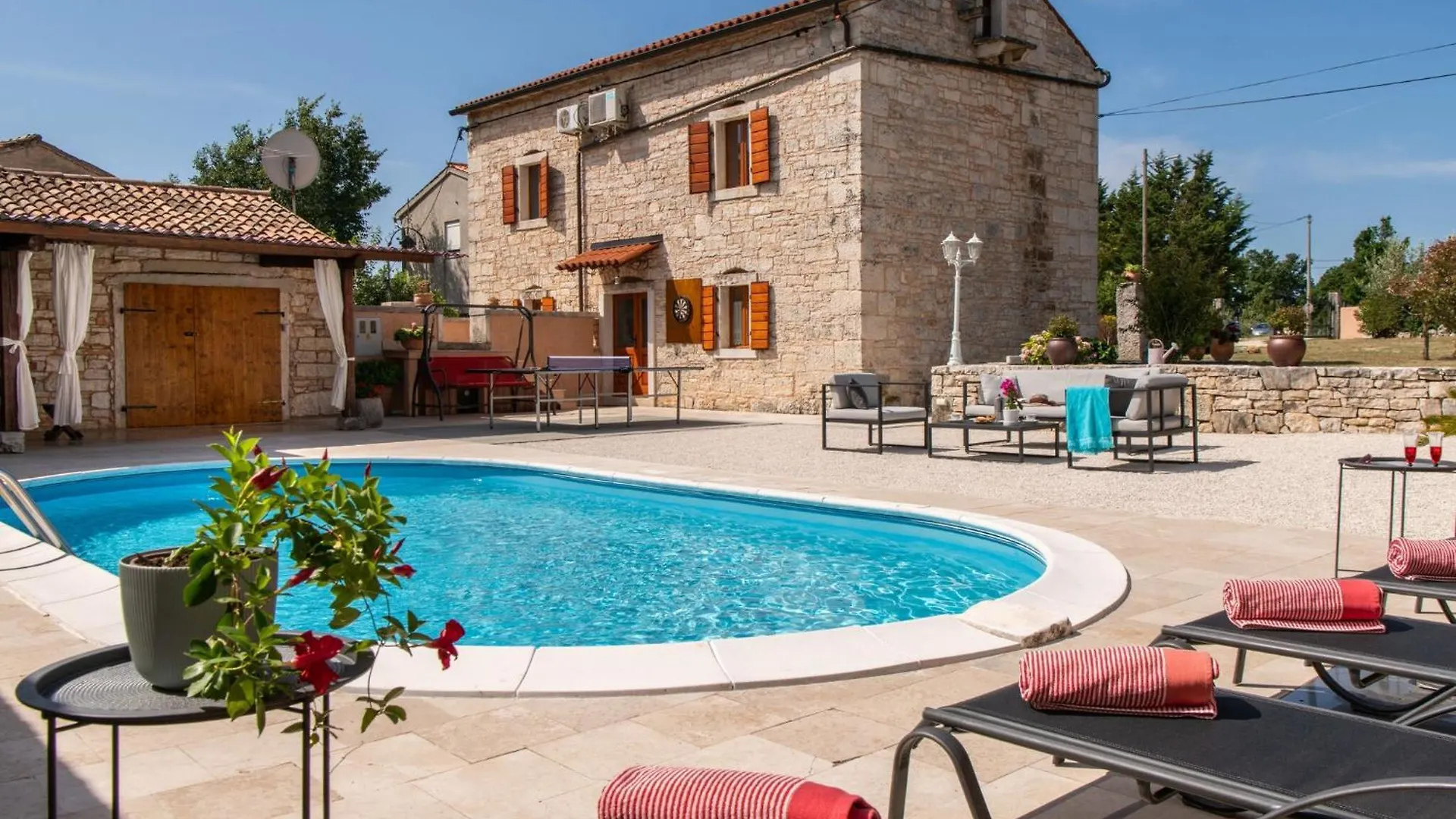 Typical Istrian Villa Casa Smolica With Pool Barban
